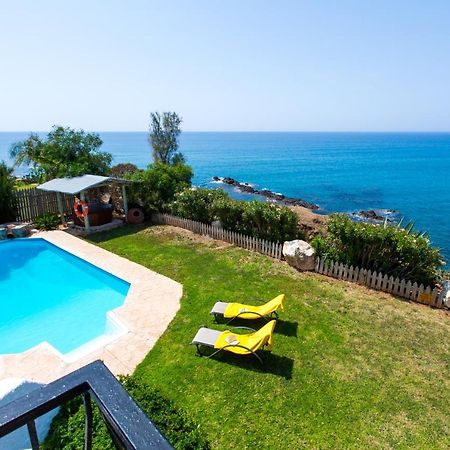 Villa Clarissa & Carmel View Пафос Екстериор снимка