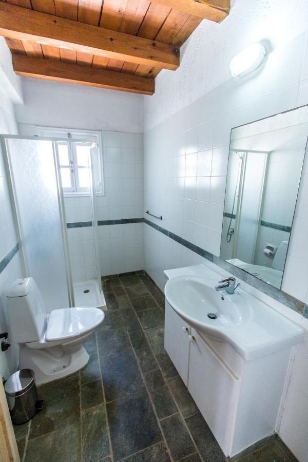 Villa Clarissa & Carmel View Пафос Екстериор снимка